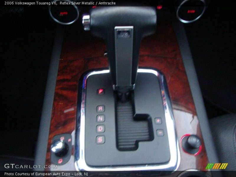 Reflex Silver Metallic / Anthracite 2006 Volkswagen Touareg V6