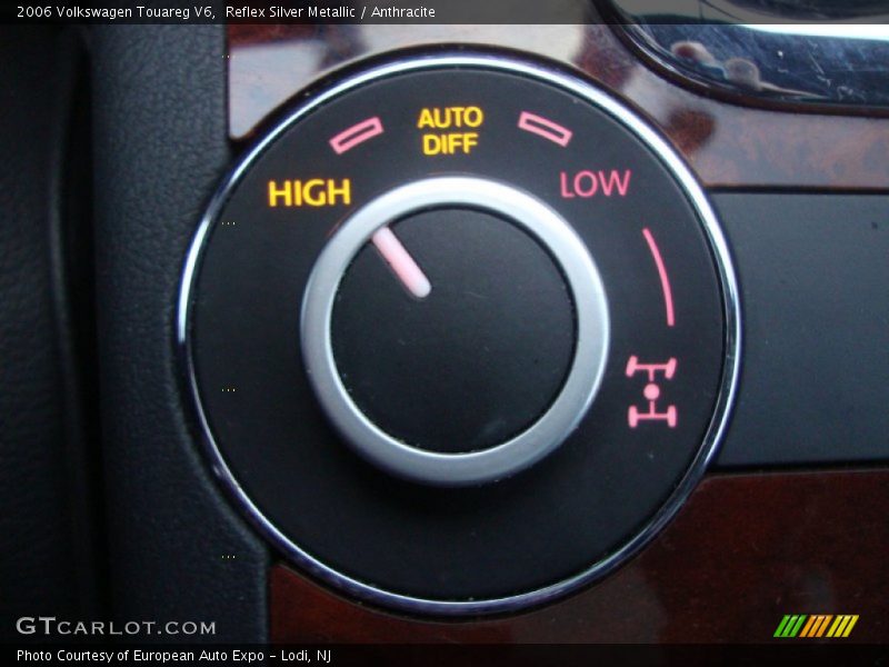 Reflex Silver Metallic / Anthracite 2006 Volkswagen Touareg V6