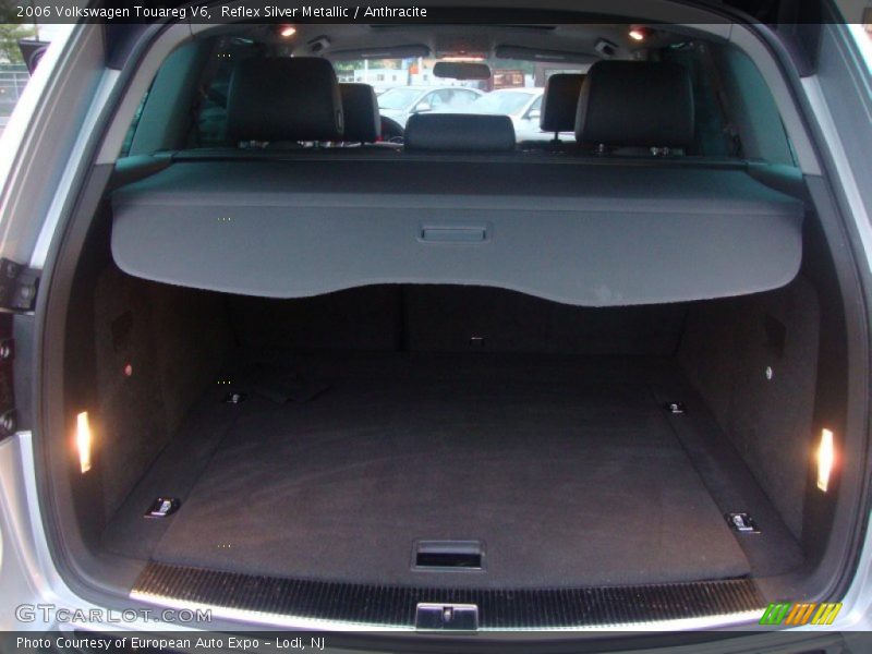 Reflex Silver Metallic / Anthracite 2006 Volkswagen Touareg V6
