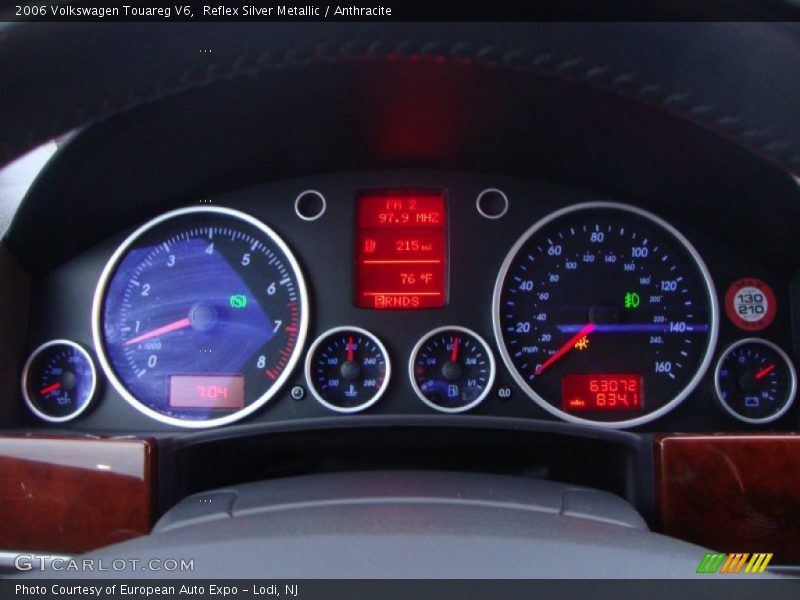 Reflex Silver Metallic / Anthracite 2006 Volkswagen Touareg V6