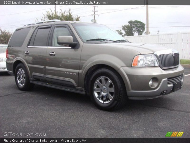 Mineral Grey Metallic / Light Parchment 2003 Lincoln Navigator Luxury 4x4