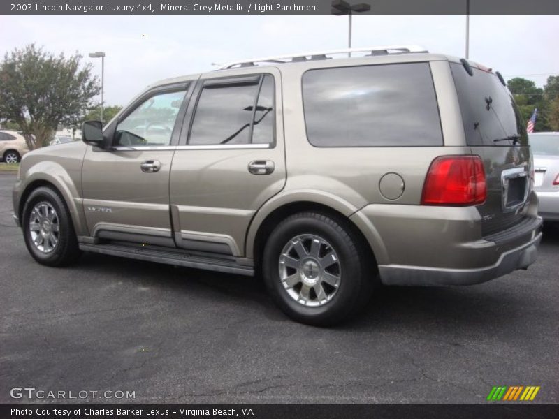 Mineral Grey Metallic / Light Parchment 2003 Lincoln Navigator Luxury 4x4