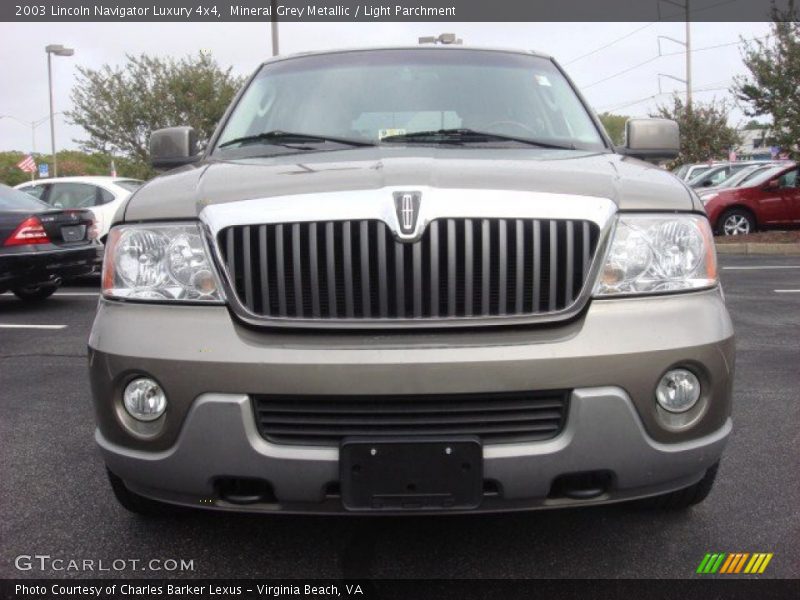 Mineral Grey Metallic / Light Parchment 2003 Lincoln Navigator Luxury 4x4
