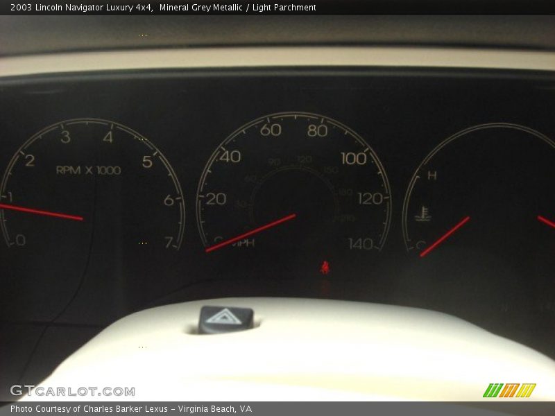 Mineral Grey Metallic / Light Parchment 2003 Lincoln Navigator Luxury 4x4