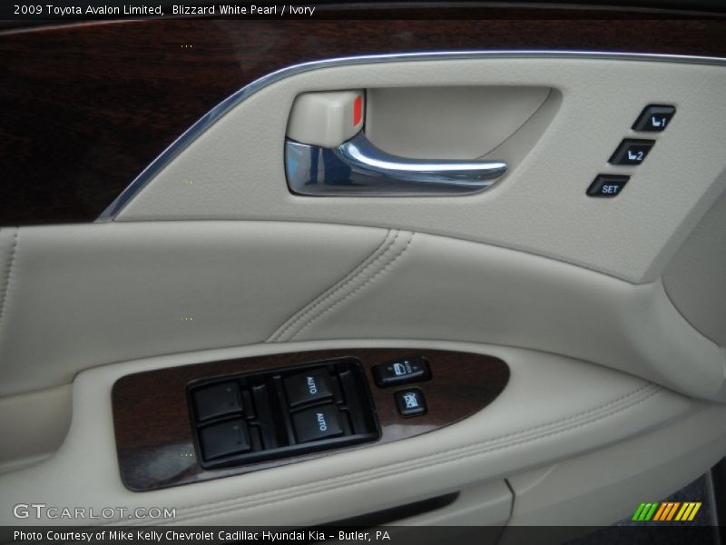 Blizzard White Pearl / Ivory 2009 Toyota Avalon Limited