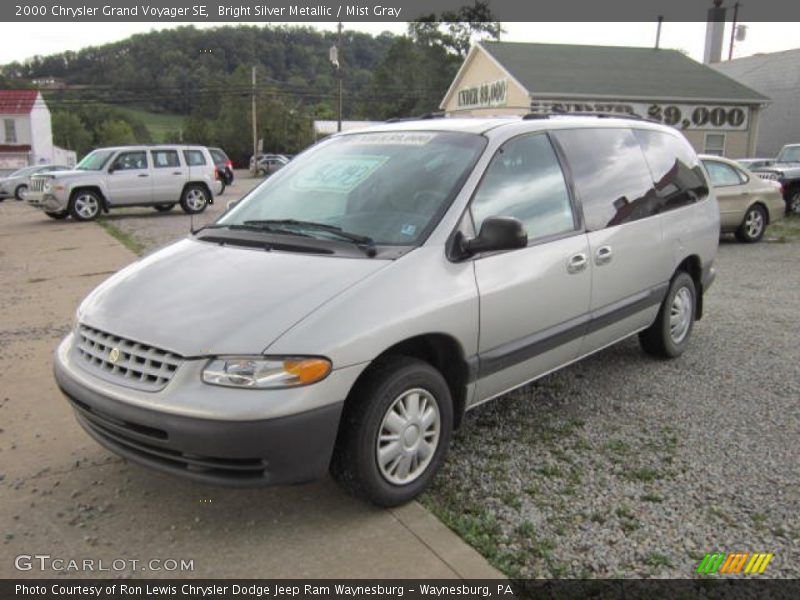 Bright Silver Metallic / Mist Gray 2000 Chrysler Grand Voyager SE