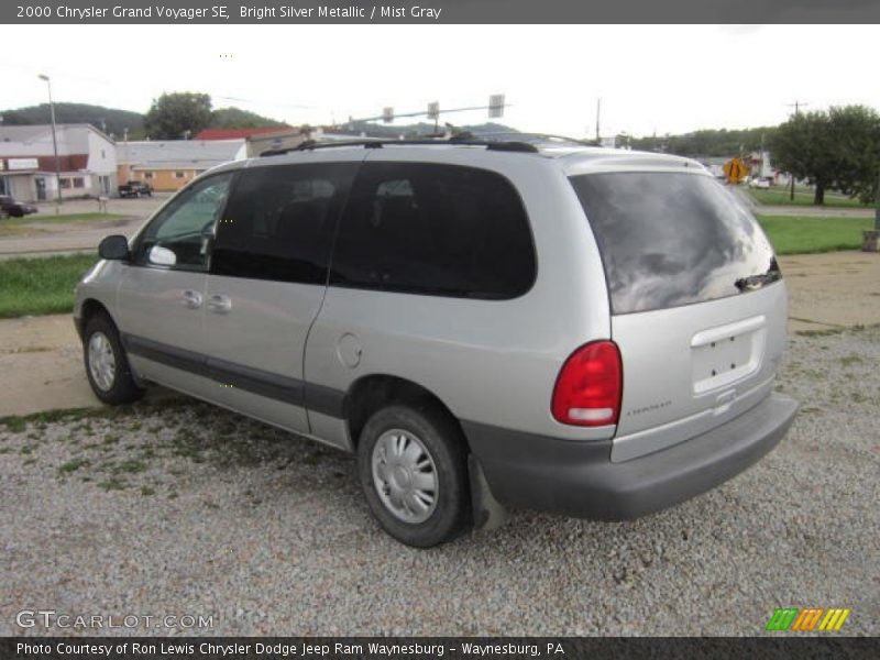 Bright Silver Metallic / Mist Gray 2000 Chrysler Grand Voyager SE