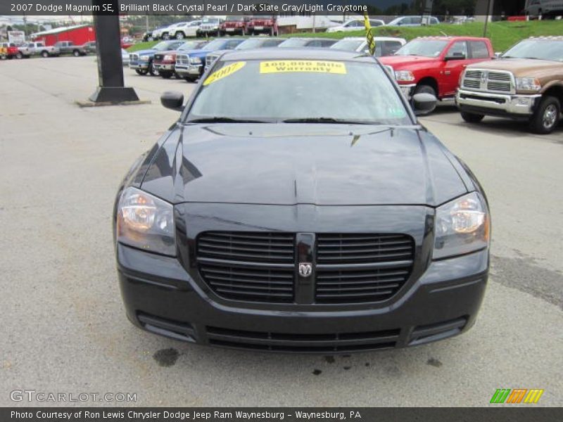 Brilliant Black Crystal Pearl / Dark Slate Gray/Light Graystone 2007 Dodge Magnum SE