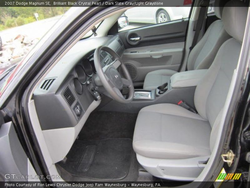 Brilliant Black Crystal Pearl / Dark Slate Gray/Light Graystone 2007 Dodge Magnum SE