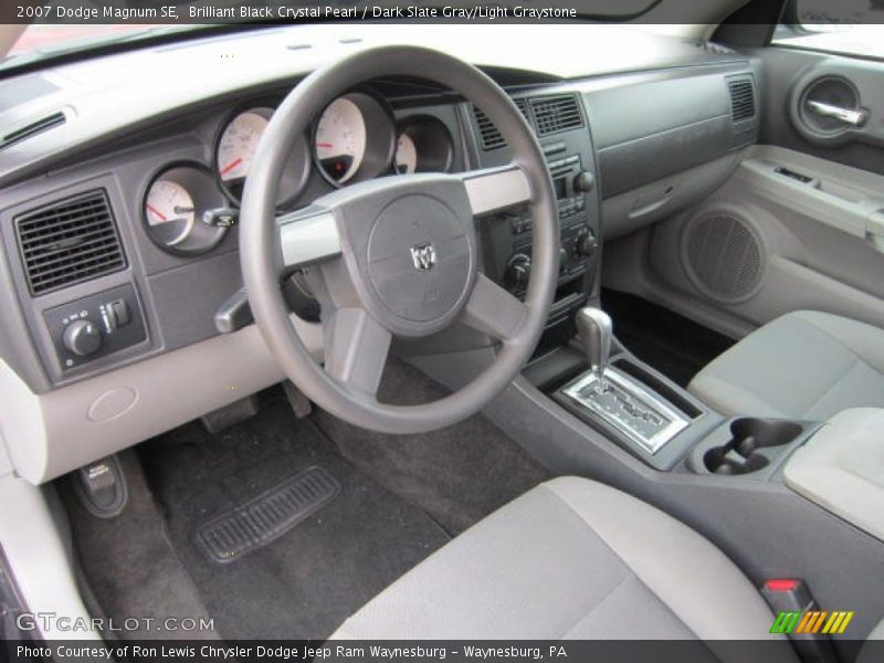 Brilliant Black Crystal Pearl / Dark Slate Gray/Light Graystone 2007 Dodge Magnum SE