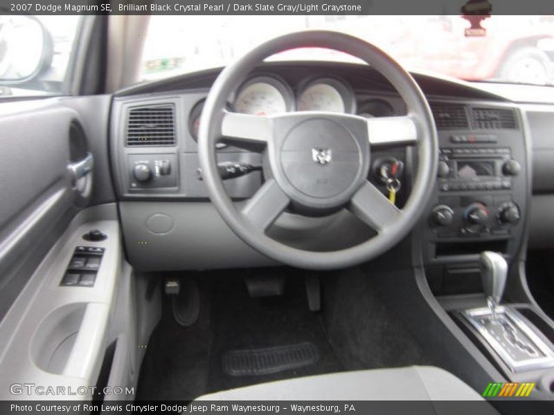 Brilliant Black Crystal Pearl / Dark Slate Gray/Light Graystone 2007 Dodge Magnum SE