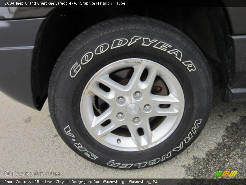 Graphite Metallic / Taupe 2004 Jeep Grand Cherokee Laredo 4x4