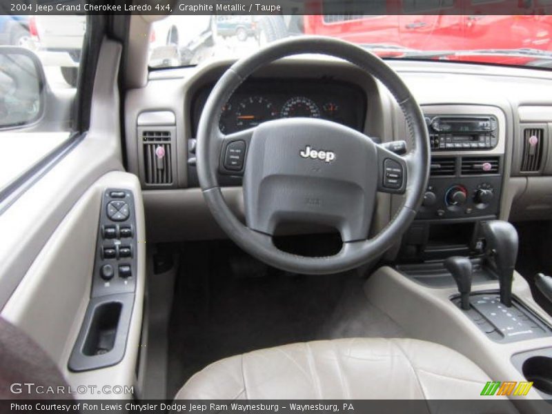 Graphite Metallic / Taupe 2004 Jeep Grand Cherokee Laredo 4x4