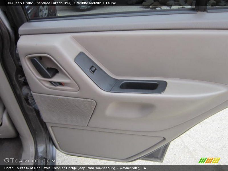 Graphite Metallic / Taupe 2004 Jeep Grand Cherokee Laredo 4x4