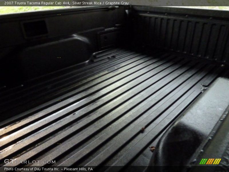 Silver Streak Mica / Graphite Gray 2007 Toyota Tacoma Regular Cab 4x4
