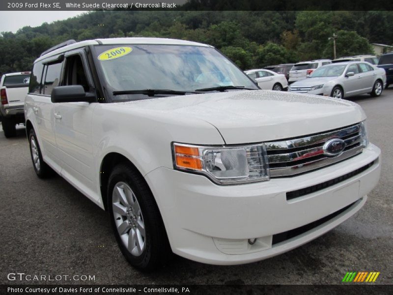 White Suede Clearcoat / Charcoal Black 2009 Ford Flex SE