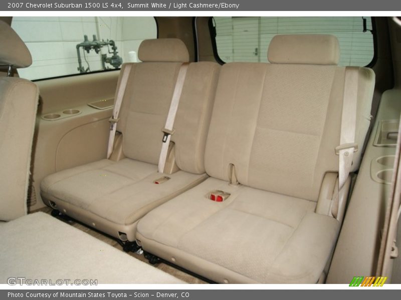 Summit White / Light Cashmere/Ebony 2007 Chevrolet Suburban 1500 LS 4x4