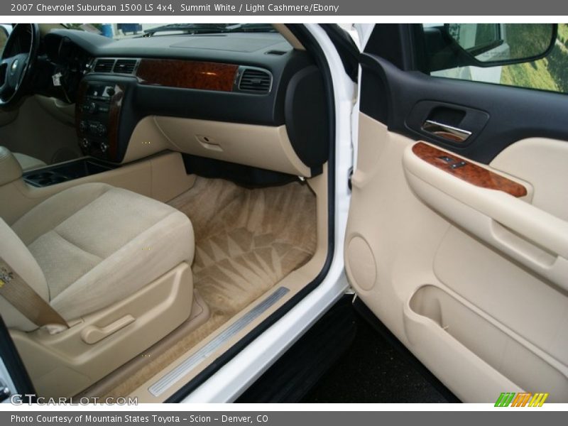 Summit White / Light Cashmere/Ebony 2007 Chevrolet Suburban 1500 LS 4x4