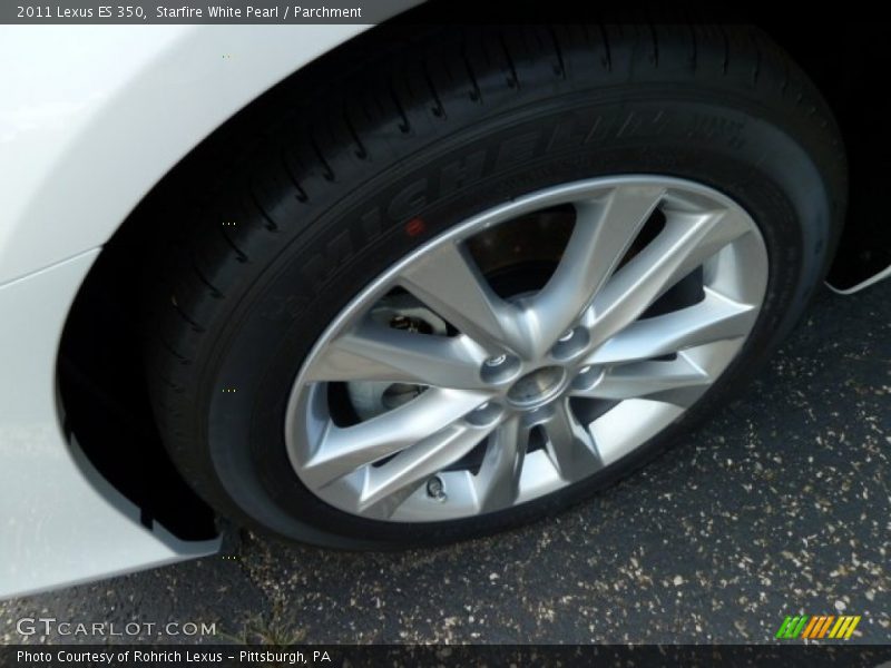 Starfire White Pearl / Parchment 2011 Lexus ES 350