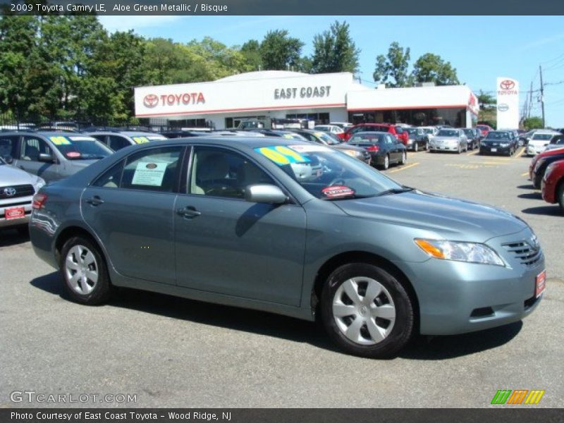 Aloe Green Metallic / Bisque 2009 Toyota Camry LE