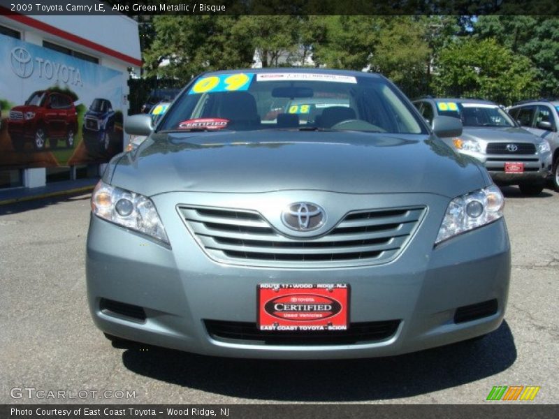 Aloe Green Metallic / Bisque 2009 Toyota Camry LE