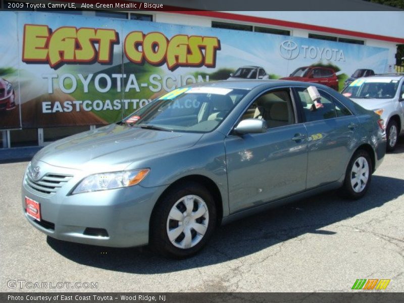 Aloe Green Metallic / Bisque 2009 Toyota Camry LE