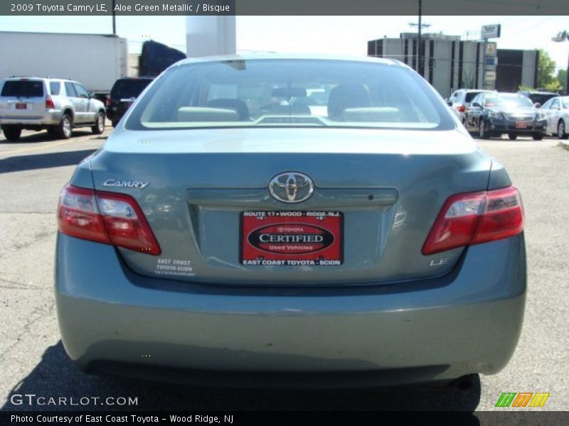 Aloe Green Metallic / Bisque 2009 Toyota Camry LE