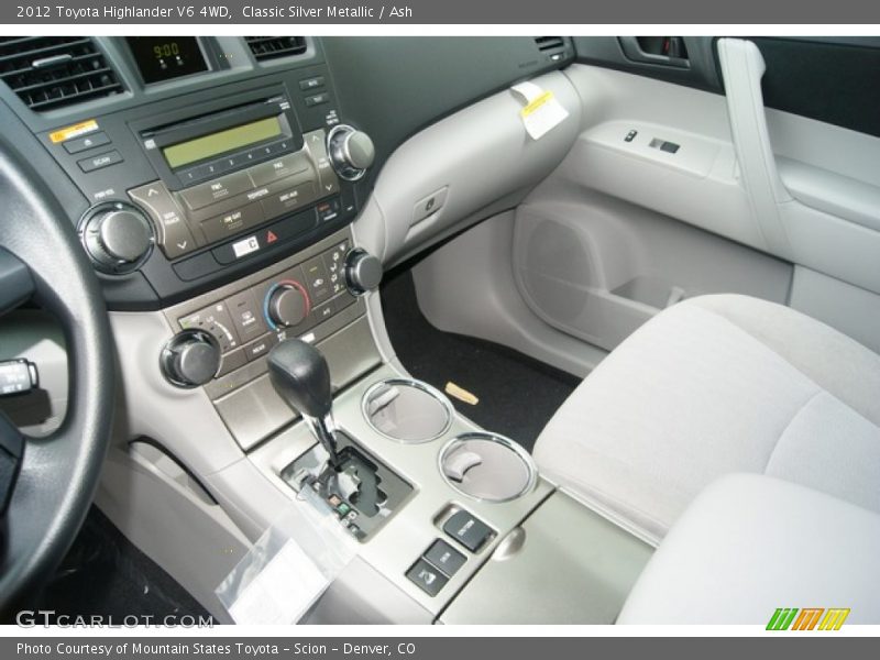 Classic Silver Metallic / Ash 2012 Toyota Highlander V6 4WD