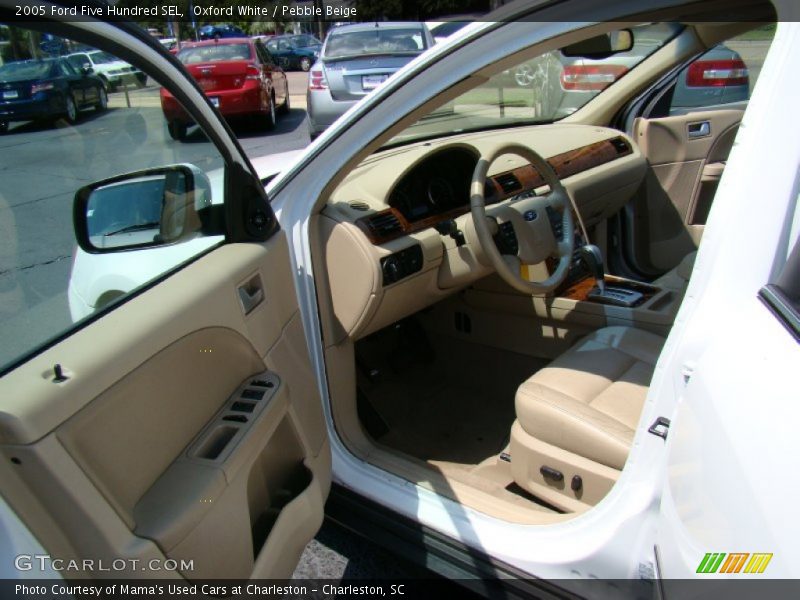 Oxford White / Pebble Beige 2005 Ford Five Hundred SEL