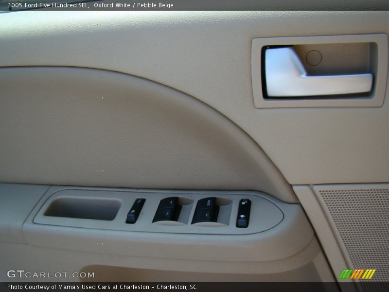 Oxford White / Pebble Beige 2005 Ford Five Hundred SEL
