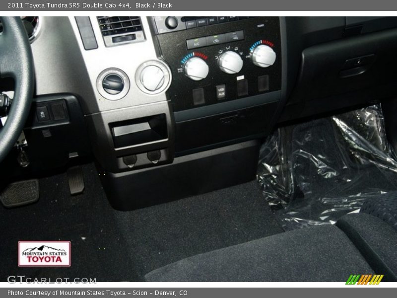 Black / Black 2011 Toyota Tundra SR5 Double Cab 4x4