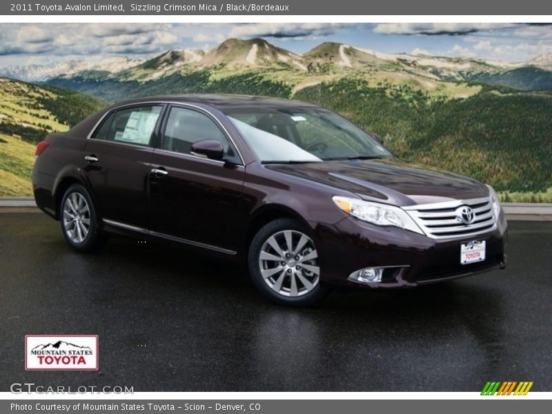 Front 3/4 View of 2011 Avalon Limited