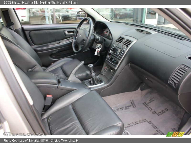  2002 Maxima SE Black Interior