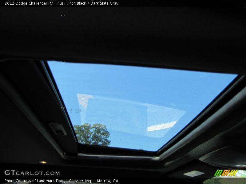 Sunroof of 2012 Challenger R/T Plus