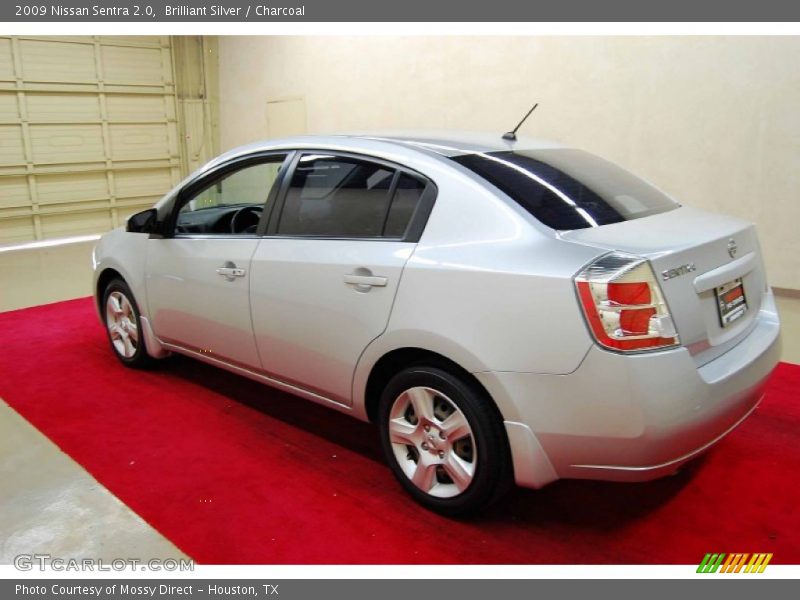 Brilliant Silver / Charcoal 2009 Nissan Sentra 2.0