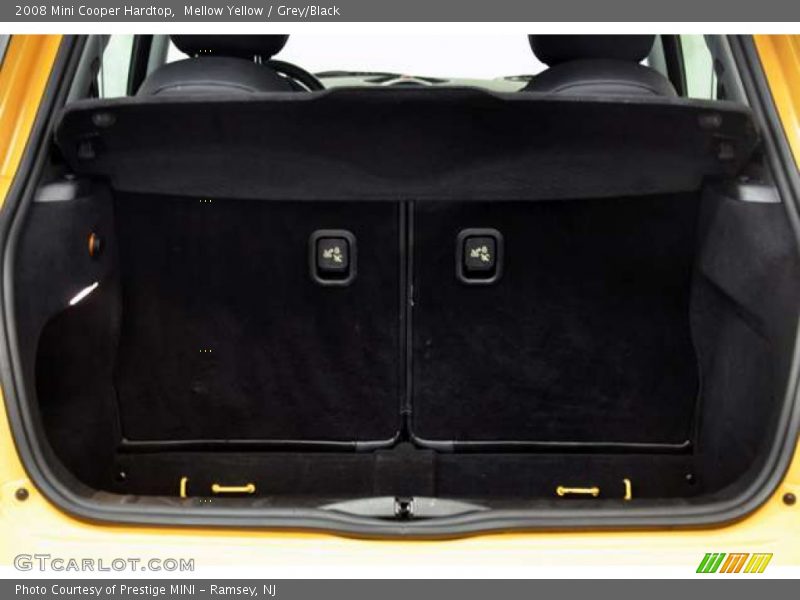  2008 Cooper Hardtop Trunk