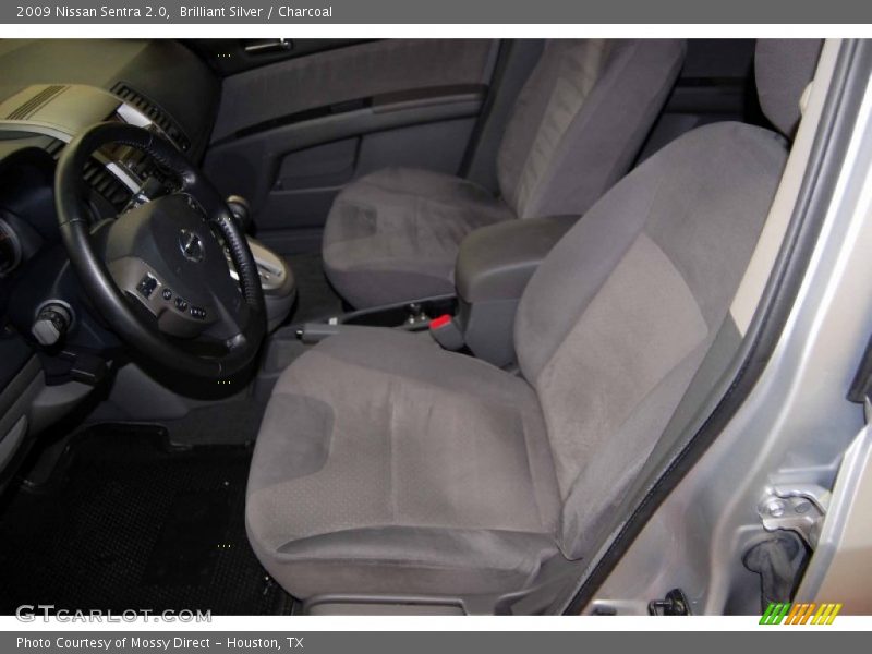 Brilliant Silver / Charcoal 2009 Nissan Sentra 2.0
