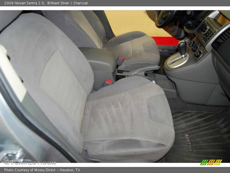 Brilliant Silver / Charcoal 2009 Nissan Sentra 2.0