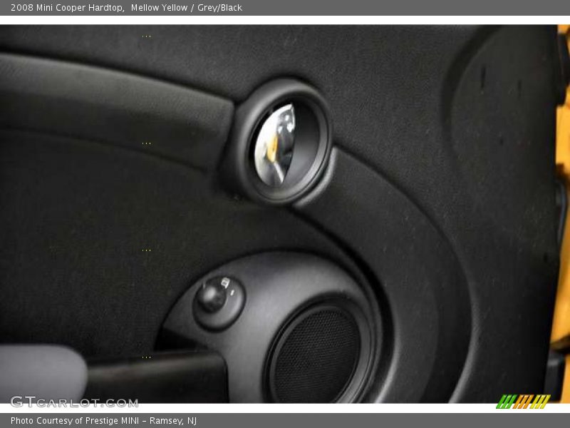 Mellow Yellow / Grey/Black 2008 Mini Cooper Hardtop