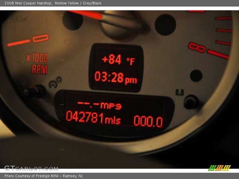 Mellow Yellow / Grey/Black 2008 Mini Cooper Hardtop