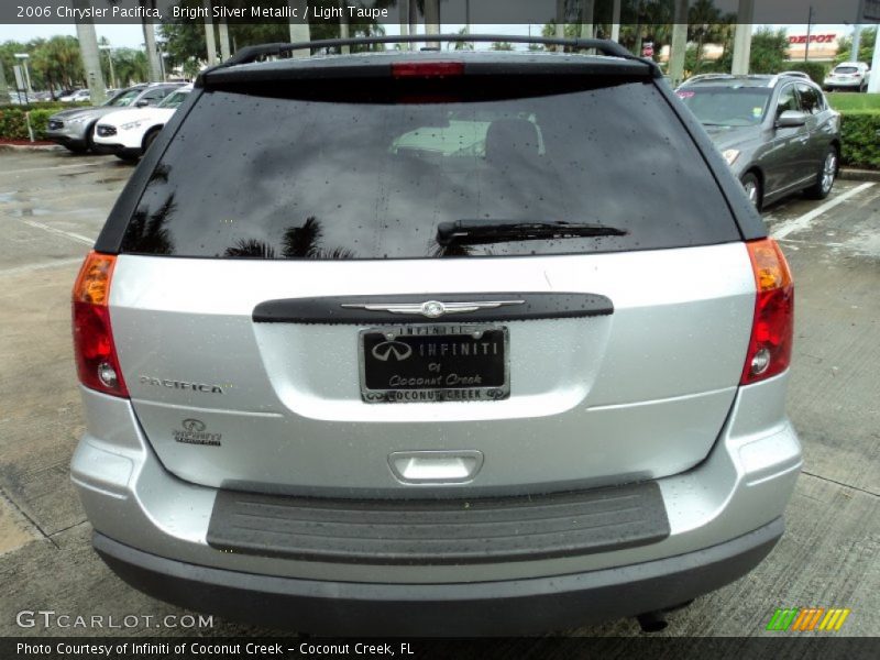 Bright Silver Metallic / Light Taupe 2006 Chrysler Pacifica
