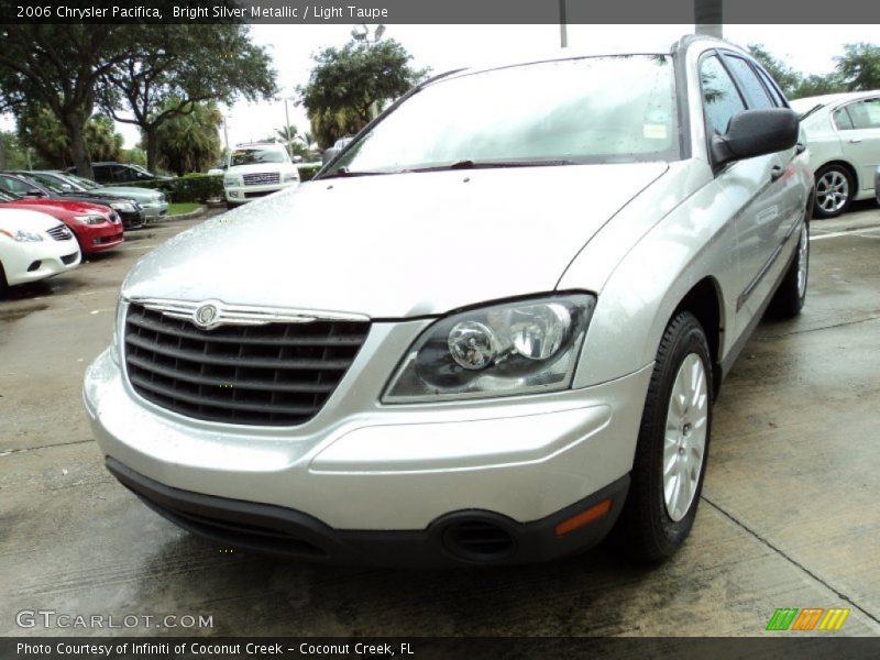 Bright Silver Metallic / Light Taupe 2006 Chrysler Pacifica