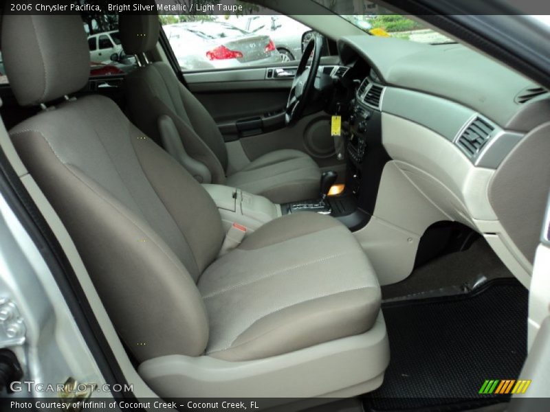 Bright Silver Metallic / Light Taupe 2006 Chrysler Pacifica