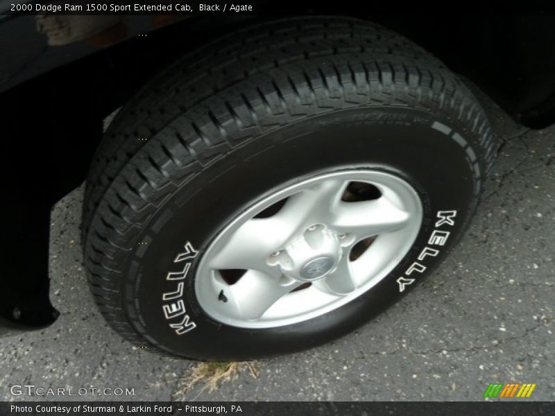 2000 Ram 1500 Sport Extended Cab Wheel