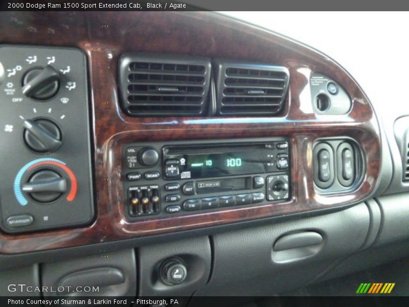 Black / Agate 2000 Dodge Ram 1500 Sport Extended Cab