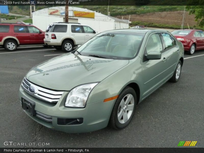 Front 3/4 View of 2009 Fusion SE