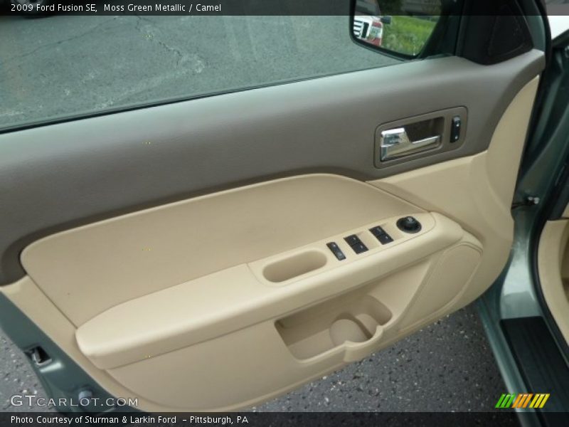 Door Panel of 2009 Fusion SE