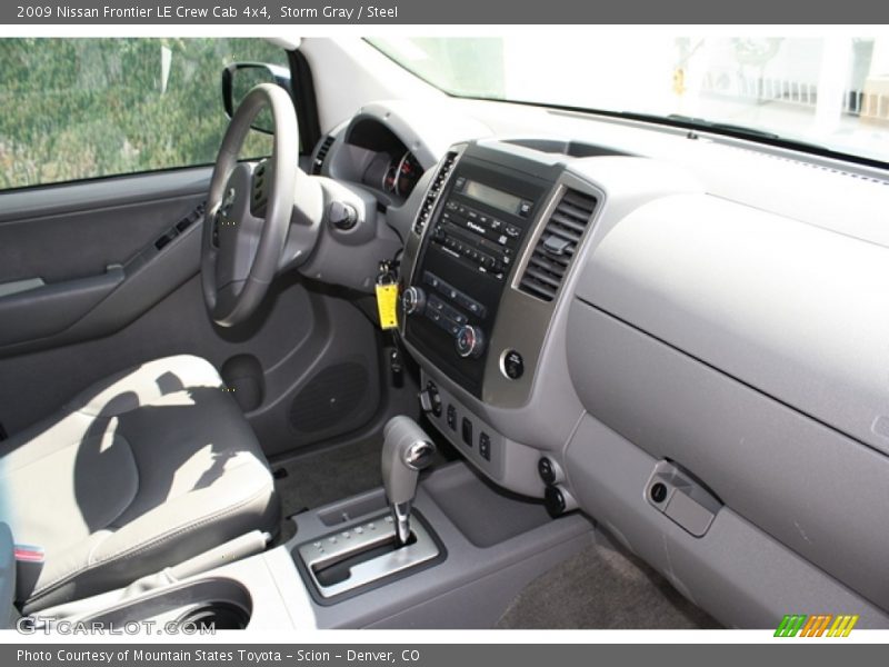 Storm Gray / Steel 2009 Nissan Frontier LE Crew Cab 4x4