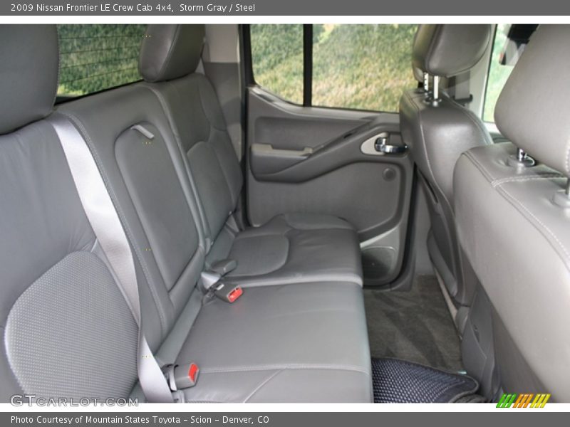 Storm Gray / Steel 2009 Nissan Frontier LE Crew Cab 4x4