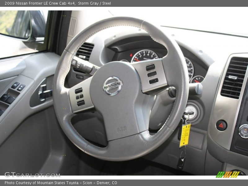 Storm Gray / Steel 2009 Nissan Frontier LE Crew Cab 4x4